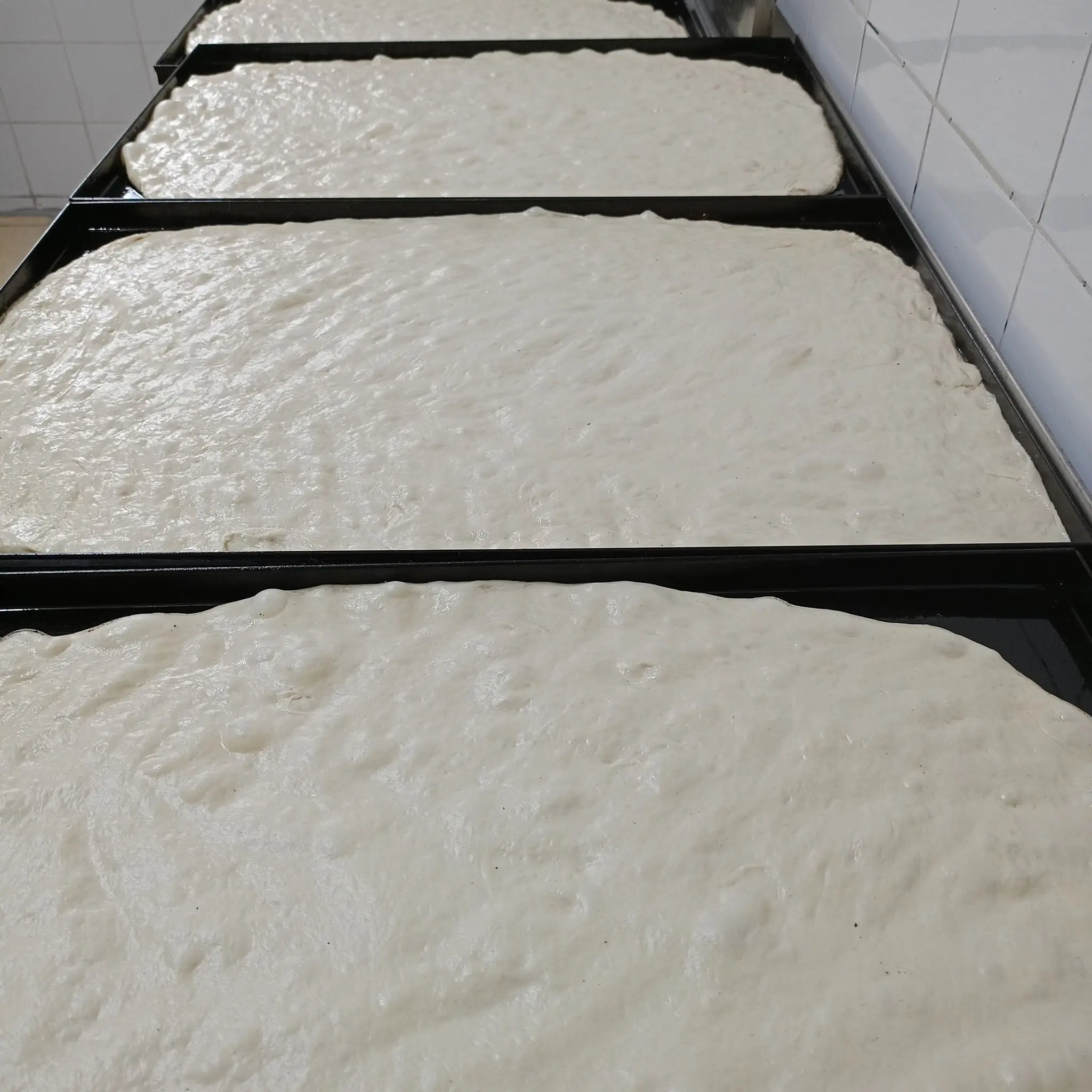Preparazione dell'impasto fresco per la pizza